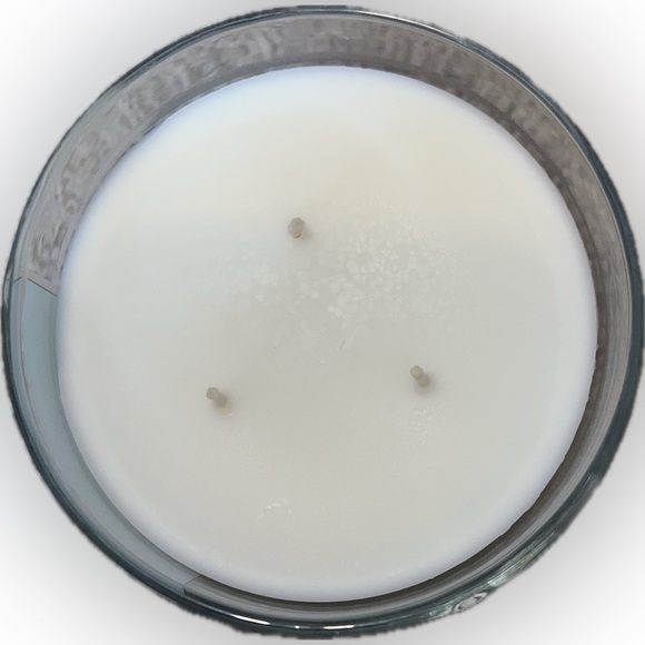 New Bath and Body Works 3-Wick Candle Stress Relief Aromatherapy Scented Decor - Picture 2 of 6